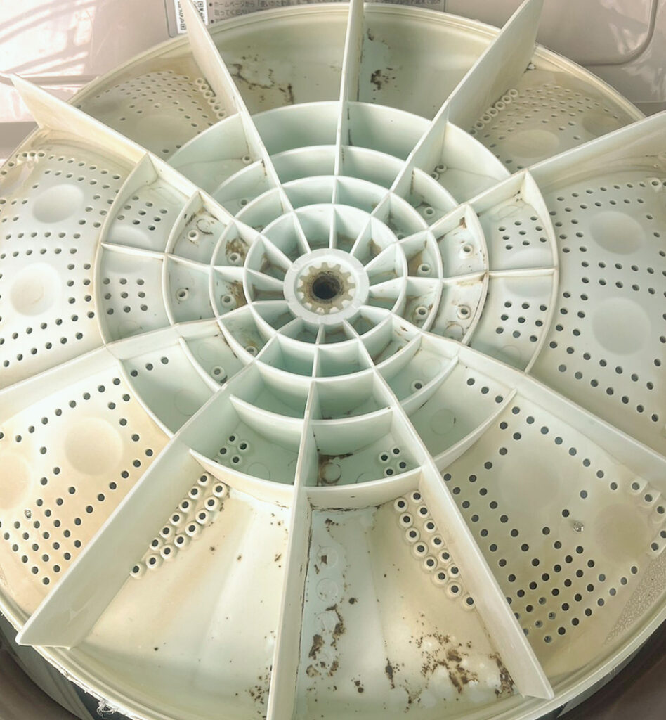 汚れた洗濯機